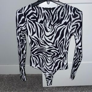 Boohoo Black and White Asymmetrical Long Sleeve Bodysuit